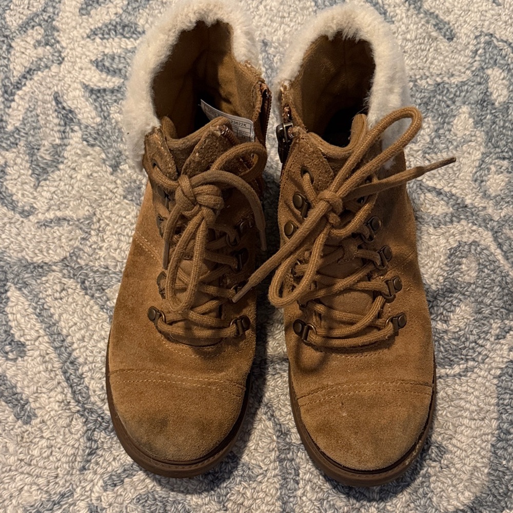 UGG Tan Suede Boots with Cream Fur